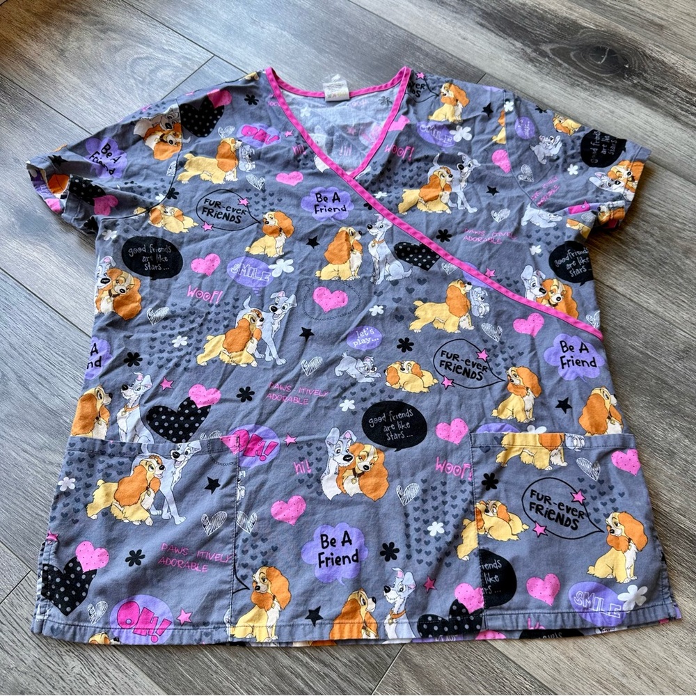 Women’s Lady and the Tramp Scrub Top
